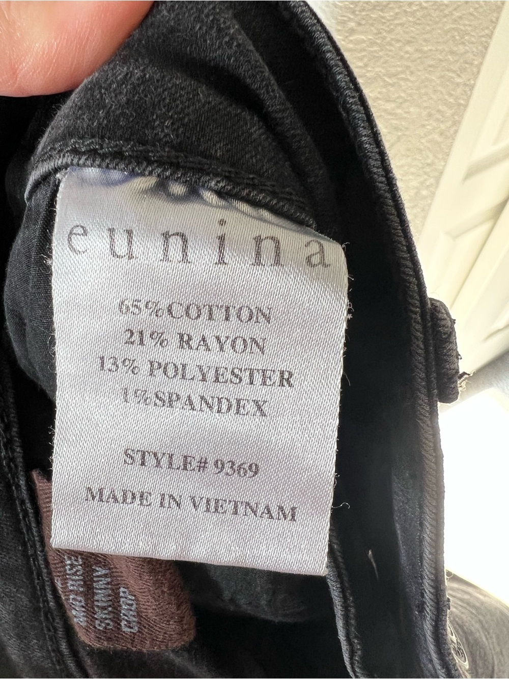 eunina Black Ripped Skinny Jeans Mid Rise - Picture 6 of 6